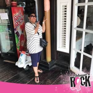 Meet your Posher, Linda